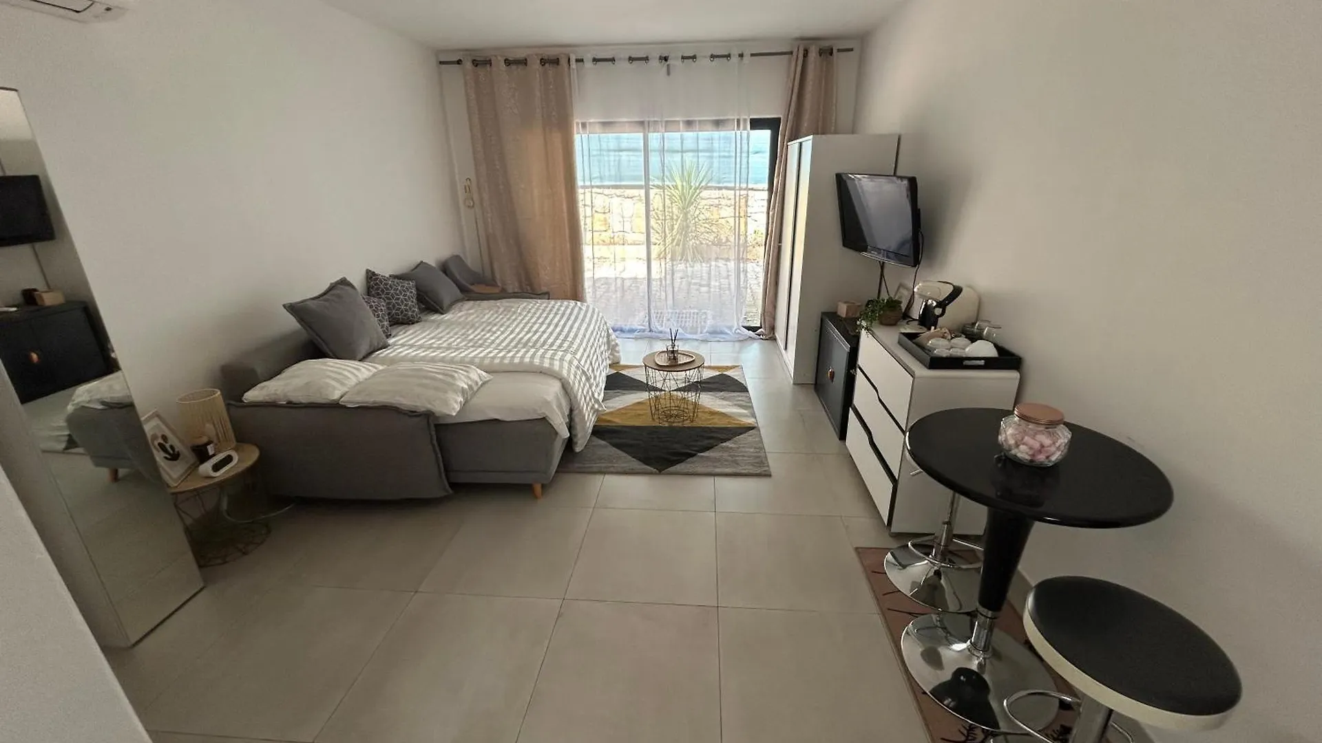 Séjour chez l'habitant Studio Independant Valbonne Proche Cannes Et Sophia Antipolis